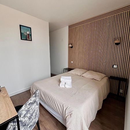 Logis Paul Massy Bed and Breakfast Meschers-sur-Gironde Exteriör bild